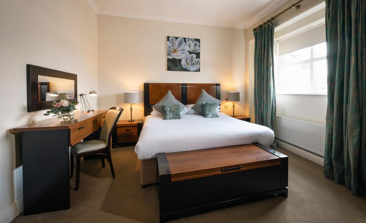 Castle Hotel Macroom Extérieur photo