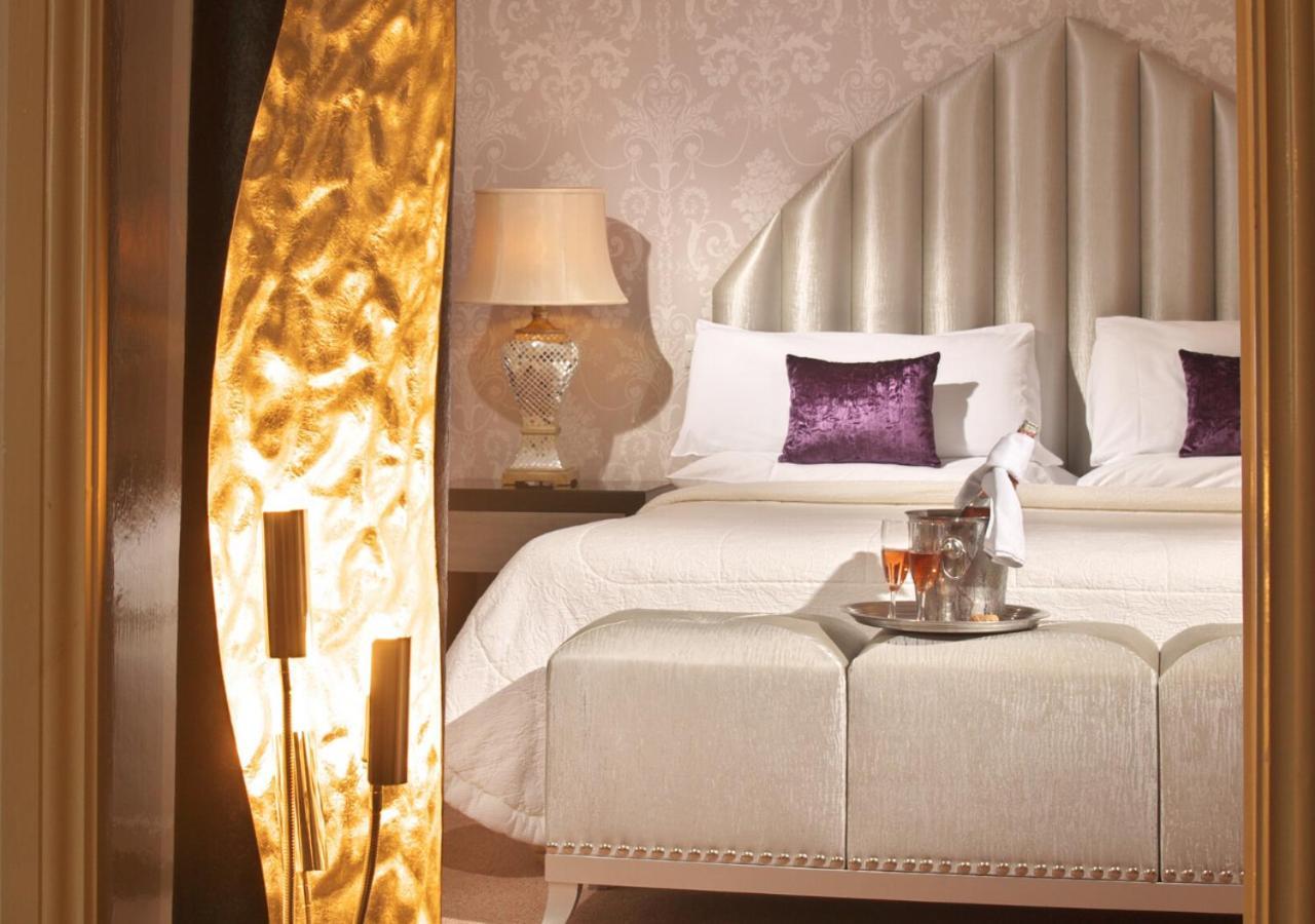 Castle Hotel Macroom Extérieur photo