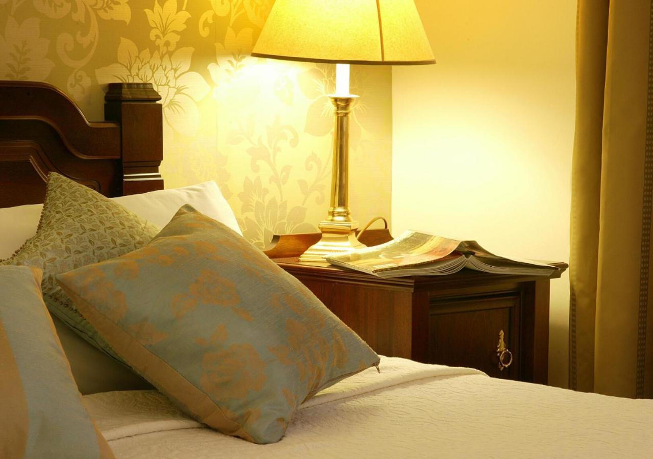 Castle Hotel Macroom Extérieur photo