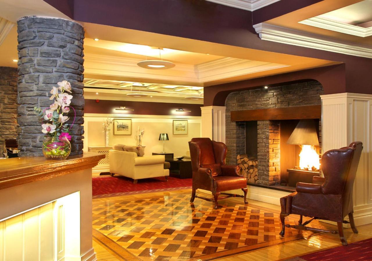 Castle Hotel Macroom Extérieur photo